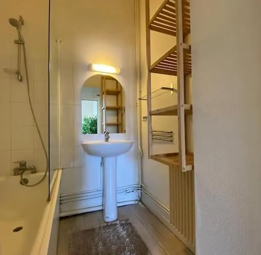 The Maiden's Apartment *